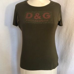D&G olive logo L/XL short sleeve tshirt.